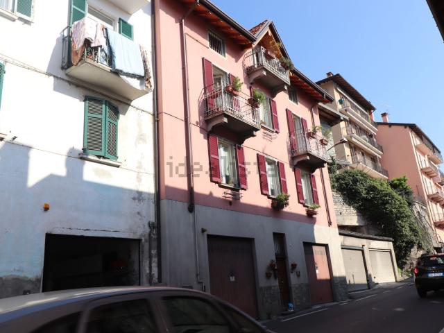 Villetta indipendente in vendita di 180 m² in Via Statale, 23