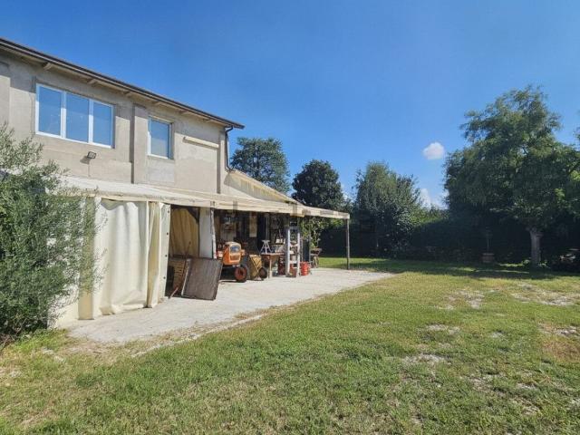 Villetta indipendente in vendita di 180 m² in Via Ponte di Riva, 30