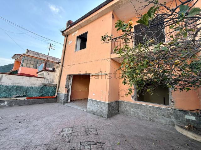 Villetta indipendente in vendita di 180 m² in Via Panoramica