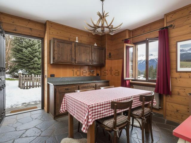 Villetta indipendente in vendita di 180 m² in Via Piane, 22