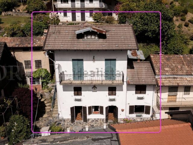 Villetta indipendente in vendita di 180 m² in Via Quarna Sopra, 3