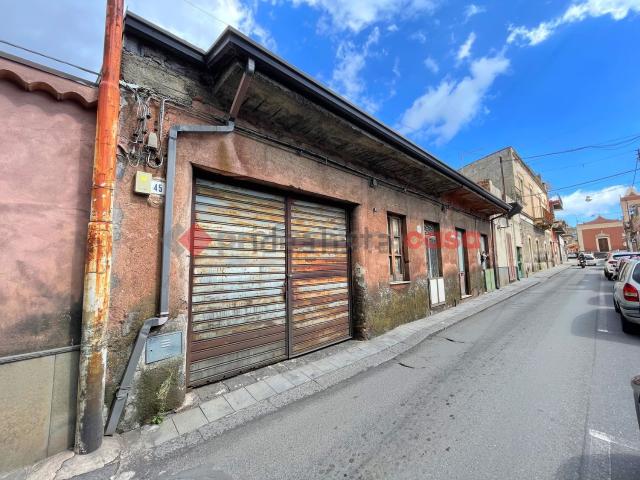 Villetta indipendente in vendita di 180 m² in Via Roma, 45