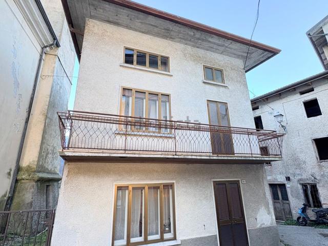 Villetta indipendente in vendita di 180 m² in Via Roma, 50