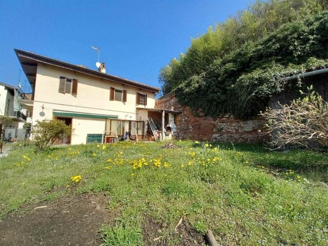 Villetta indipendente in vendita di 180 m² in Via Roma, 15