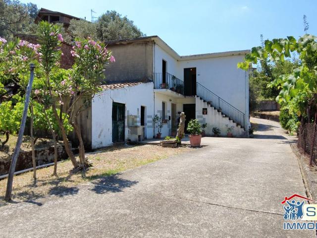 Villetta indipendente in vendita di 180 m² in Via Roma, 209