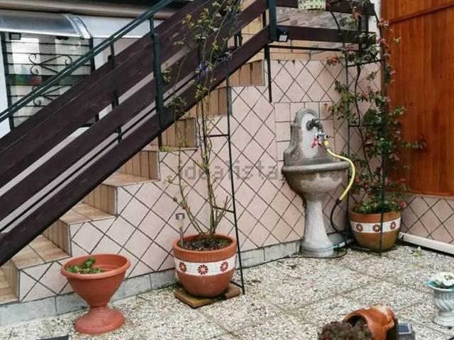 Villetta indipendente in vendita di 180 m² in Via Roma