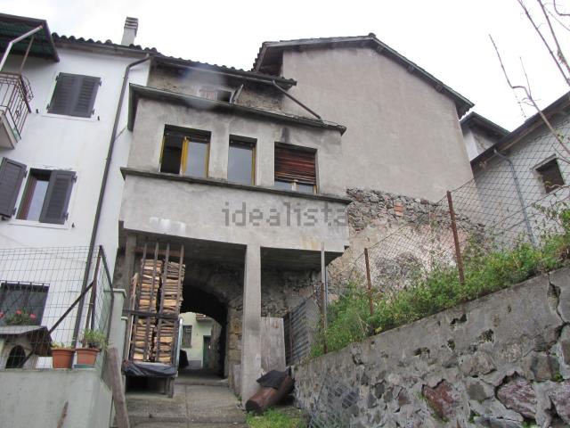 Villetta indipendente in vendita di 180 m² in Via Tausia, 8