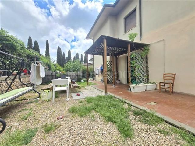Villetta indipendente in vendita di 180 m² in Via Tarquinia
