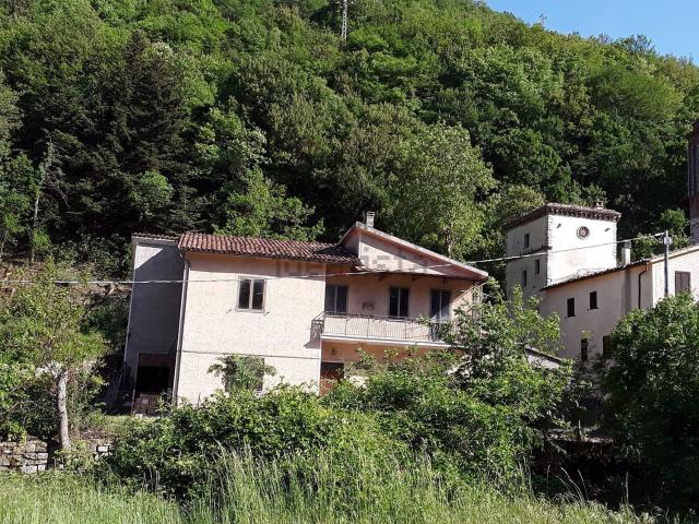 Villetta indipendente in vendita di 180 m² in Via XXV Aprile, 7