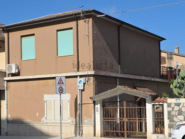 Villetta indipendente in vendita di 180 m² in Viale Alcide De Gasperi, 65