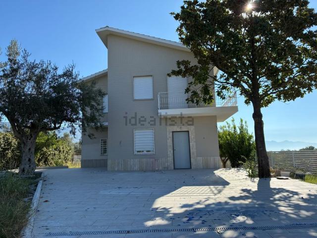 Villetta indipendente in vendita di 160 m² in Viale Guglielmo Marconi