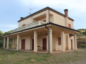 Villetta indipendente in vendita di 180 m² in Contrada Castagna