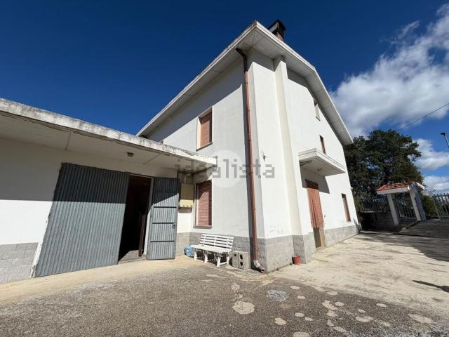 Villetta indipendente in vendita di 180 m² in Contrada Mastropaolo, 17