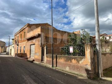 Villetta indipendente in vendita di 180 m² in Corso Fratelli Cervi, 8