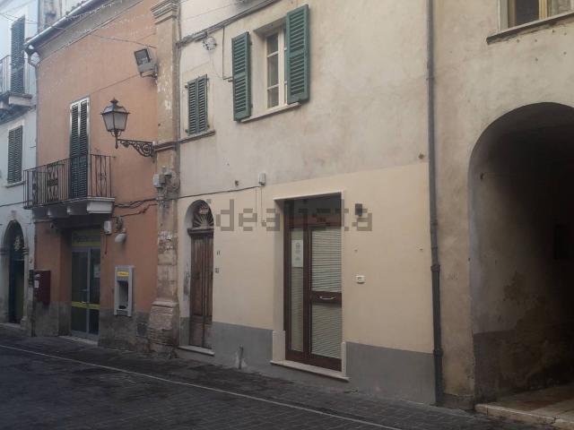 Villetta indipendente in vendita di 180 m² in Corso Santarelli