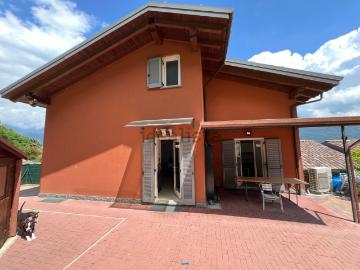 Villetta indipendente in vendita di 180 m² in Località CALOZZO