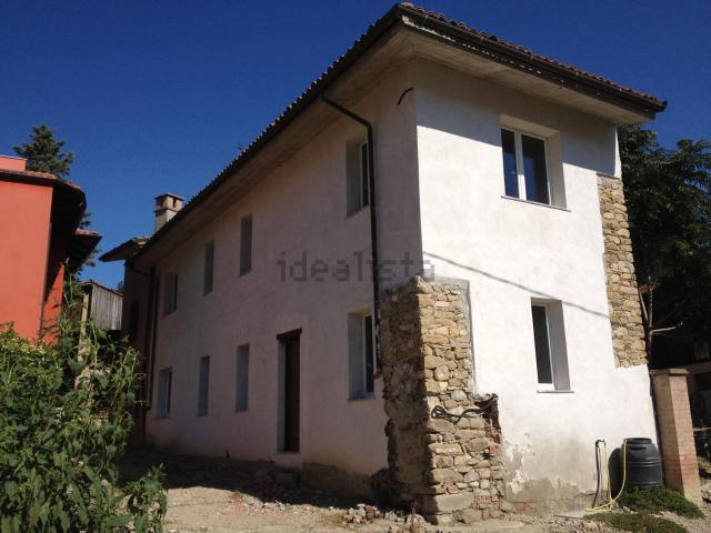 Villetta indipendente in vendita di 180 m² in Località Località Località Casa Percivalle, 4