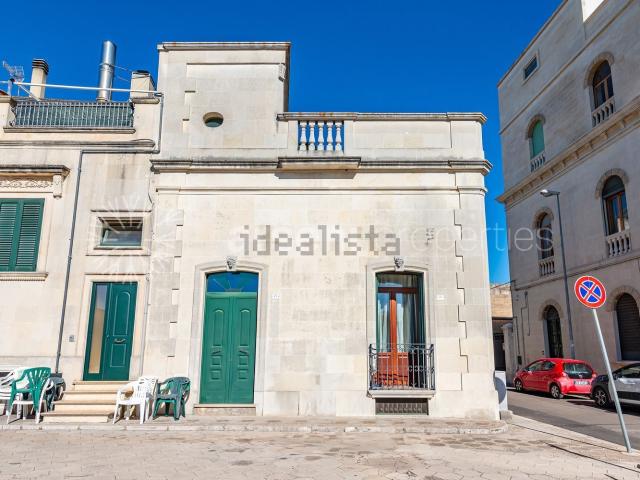 Villetta indipendente in vendita di 180 m² in Piazza Vittorio Emanuele, 24