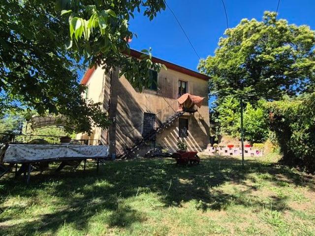 Villetta indipendente in vendita di 180 m² in Strada dei Tepolini, 27