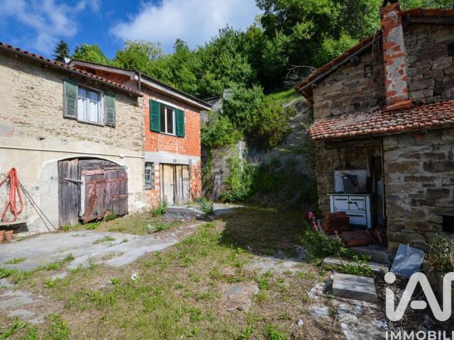 Villetta indipendente in vendita di 180 m² in Strada Statale Colle di Cadibona
