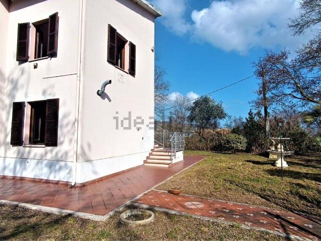 Villetta indipendente in vendita di 180 m² in Strada Provinciale 91, 40
