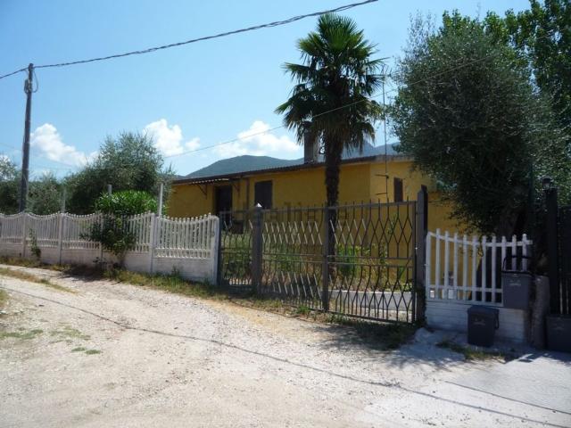 Villetta indipendente in vendita di 180 m² in Strada Provinciale Pascolare, 35