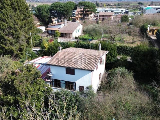 Villetta indipendente in vendita di 180 m² in Strada Ventiduesima, 9
