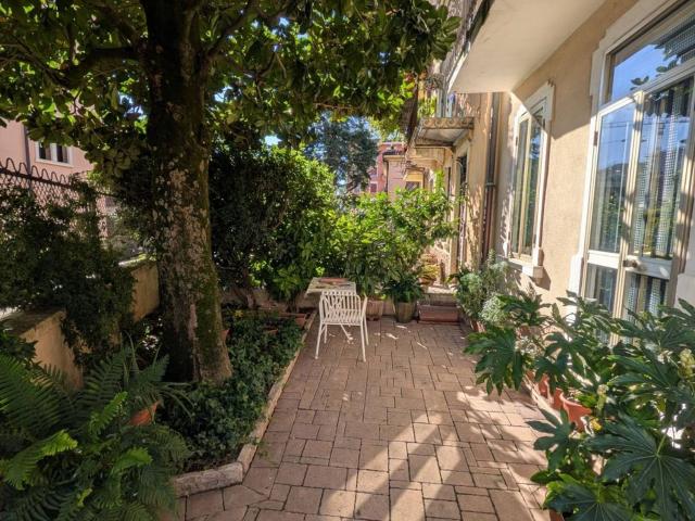 Villetta indipendente in vendita di 181 m² in Via Sante Pinaroli, 6