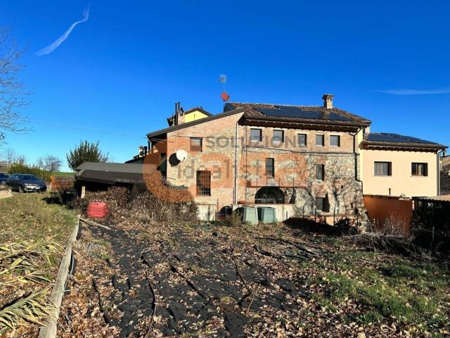 Villetta indipendente in vendita di 182 m² in Via Corte dei Piccoli