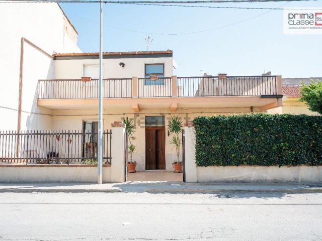 Villetta indipendente in vendita di 182 m² in Via Giovanni Donzelli, 48