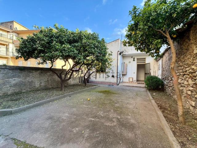Villetta indipendente in vendita di 182 m² in Via Marina, 6