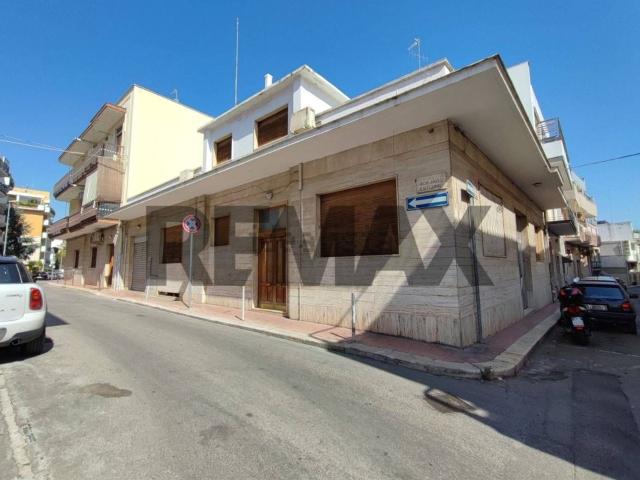 Villetta indipendente in vendita di 215 m² in Via Michelangelo D&apos Alessandro, 2