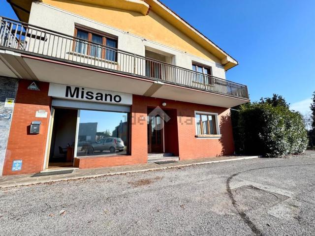 Villetta indipendente in vendita di 182 m² in Via Nazionale, 35