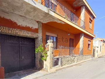 Villetta indipendente in vendita di 182 m² in Via Segariu