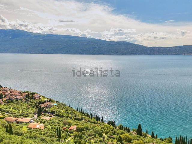 Villetta indipendente in vendita di 182 m² in Via Statale