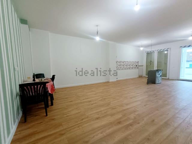 Villetta indipendente in vendita di 182 m² in Via Provinciale, 35