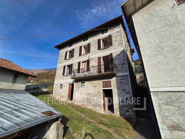 Villetta indipendente in vendita di 183 m² in Via Bugo, 8