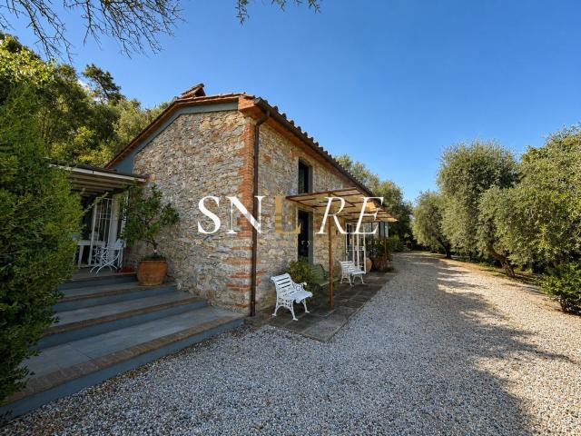 Villetta indipendente in vendita di 183 m² in Via G. Matteotti