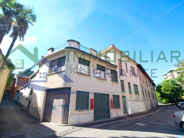 Villetta indipendente in vendita di 183 m² in Via Giuseppe Giusti, 6