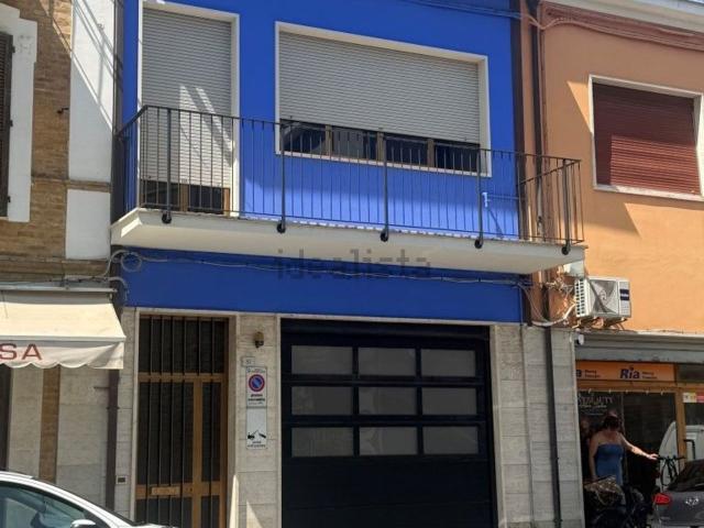 Villetta indipendente in vendita di 183 m² in Via della Vela, 79