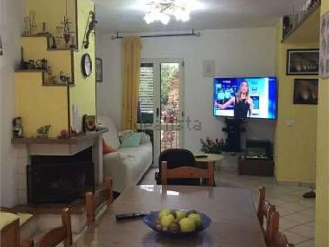 Villetta indipendente in vendita di 183 m² in Via Dentro le Mura