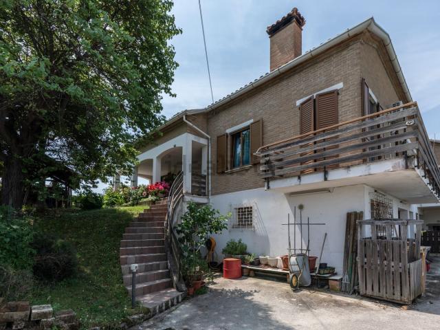 Villetta indipendente in vendita di 183 m² in Via IV Novembre, 34