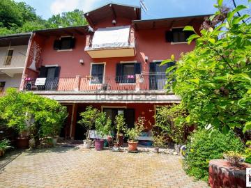 Villetta indipendente in vendita di 183 m² in Borgo Pracchio, 8