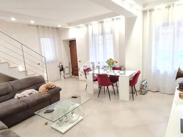 Villetta indipendente in vendita di 184 m² in Via Castello, 2