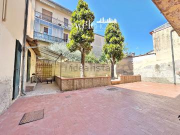 Villetta indipendente in vendita di 184 m² in Via San Cresci