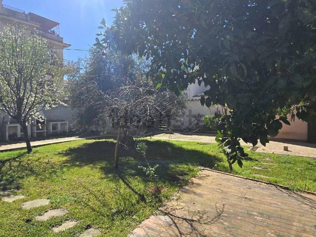 Villetta indipendente in vendita di 184 m² in Via Tommaso Natale, 68