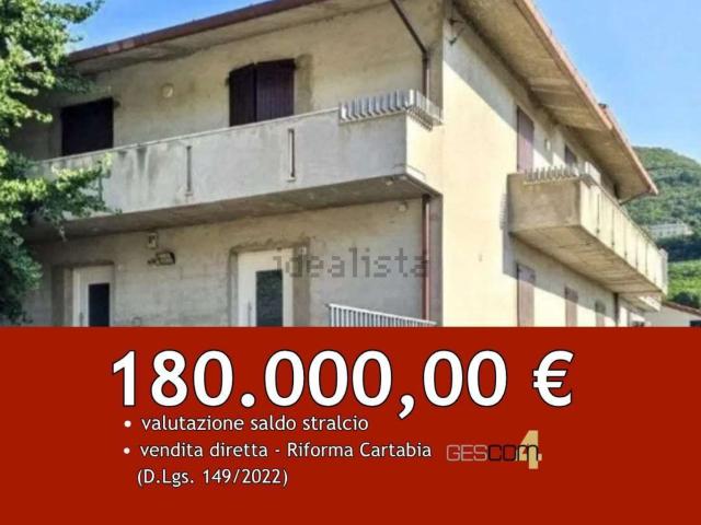 Villetta indipendente in vendita di 184 m² in Viale Vittorio Veneto