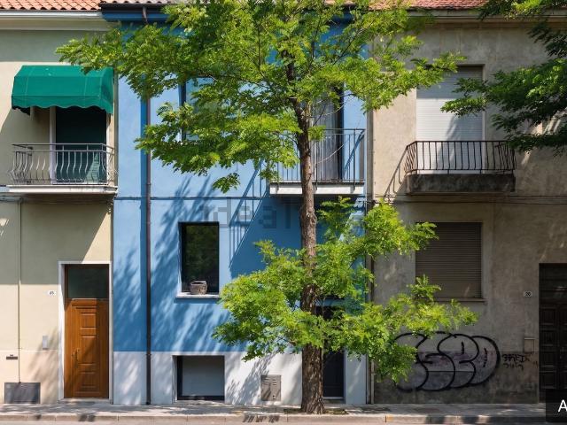 Villetta indipendente in vendita di 184 m² in Viale Dardanelli, 88