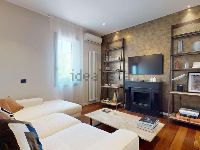 Villetta indipendente in vendita di 184 m² in Viale Dardanelli, 88