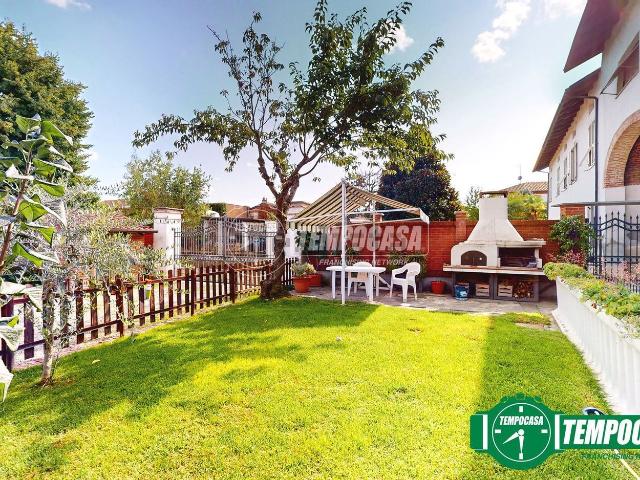 Villetta indipendente in vendita di 184 m² in Strada Acqui